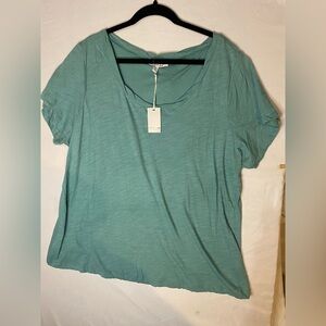 Lucy & Laurel Aqua Short Sleeve Tee